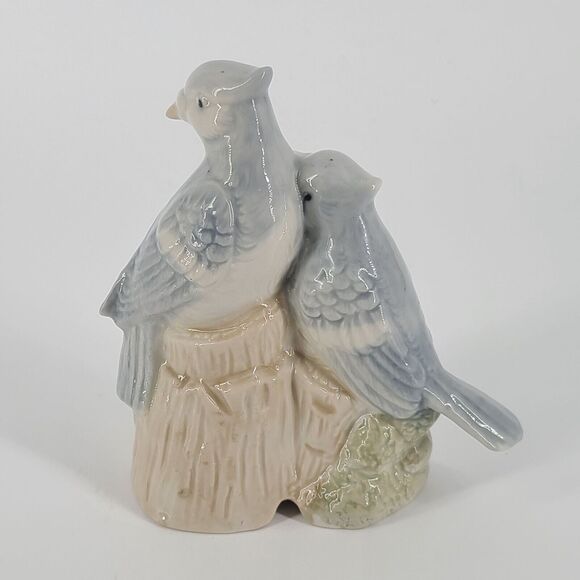 Vintage Ceramic Blue Jays Sitting on a Stump Figurine - Picture 2 of 4
